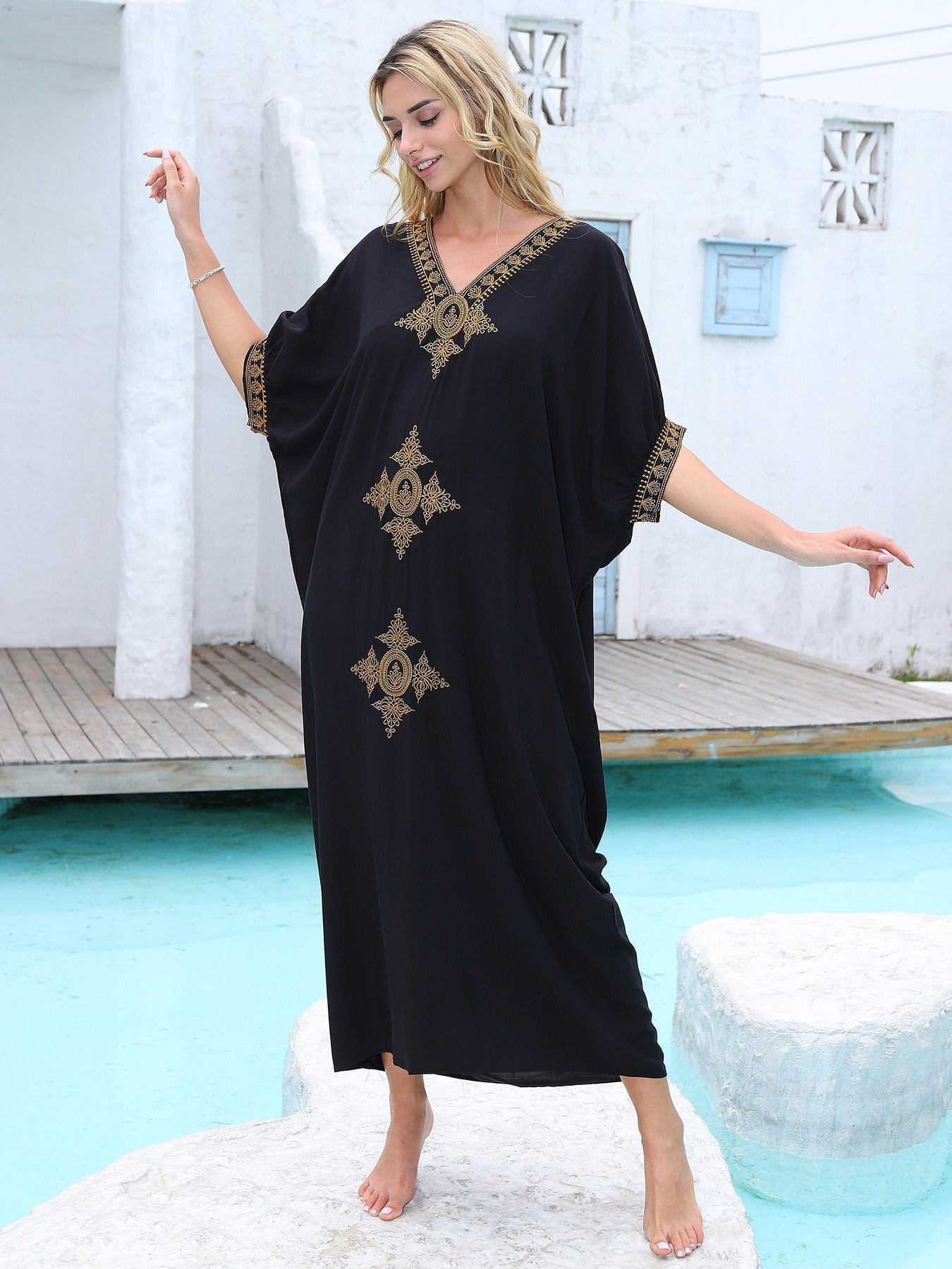 Kaftan Bordado Caviar Preto™