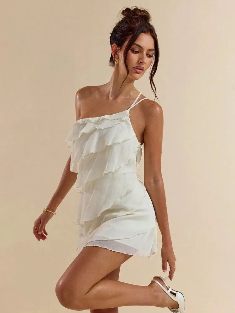 Vestido Fiorella | Curto assimétrico com babados e costas nuas | Gata Raposa