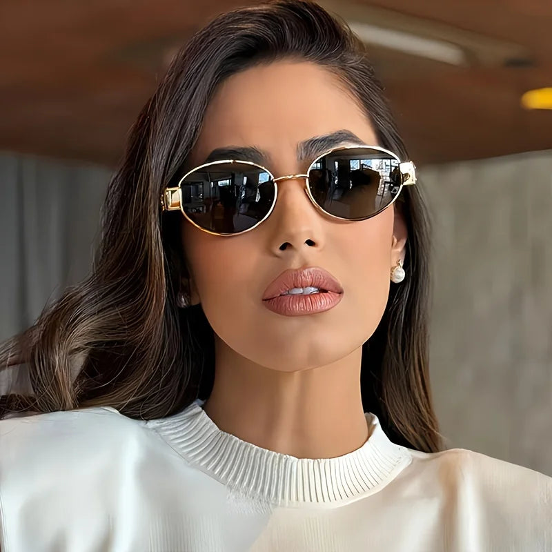 Óculos Nina — Sofisticação Moderna para Todos os Momentos