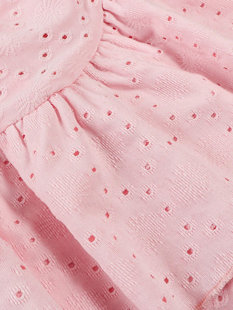 Vestido Roseé | Curto com babados delicados | Gata Raposa