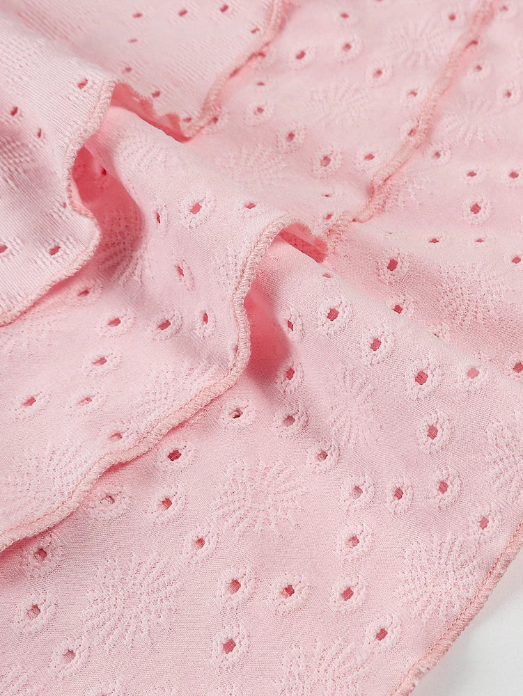 Vestido Roseé | Curto com babados delicados | Gata Raposa