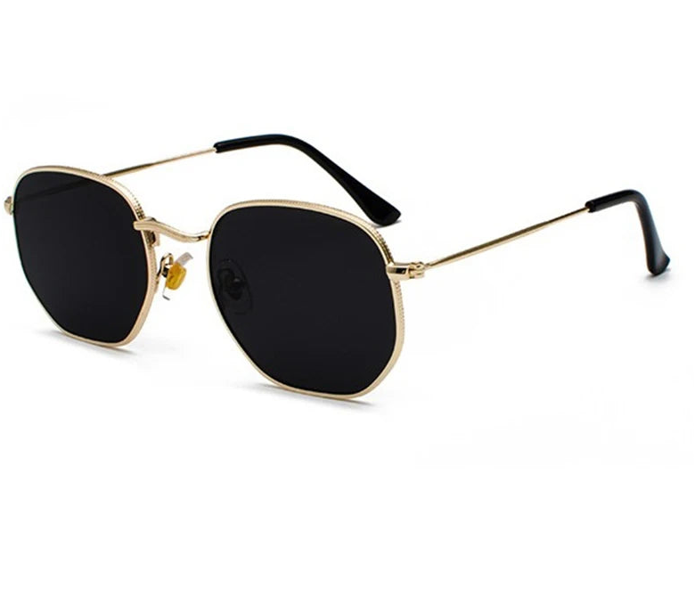 Óculos Hexagonais Retrô UV400 — Estilo e Proteção em Todos os Momentos
Transforme seus looks com um acessório moderno, sofisticado e cheio de personalidade. Os óculos retrô hexagonais da Gata Raposa unem design fashion com proteção UV400, garantindo conforto visual e muito estilo para o dia a dia, viagens, praia e momentos ao ar livre.
Com armação metálica leve e resistente, esse modelo combina perfeitamente com produções casuais, elegantes e tendências streetwear ou boho chic. As lentes espelhadas com pr