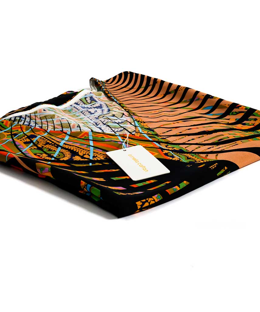Kaftan Vibrações - Âmbar | Gata Raposa™