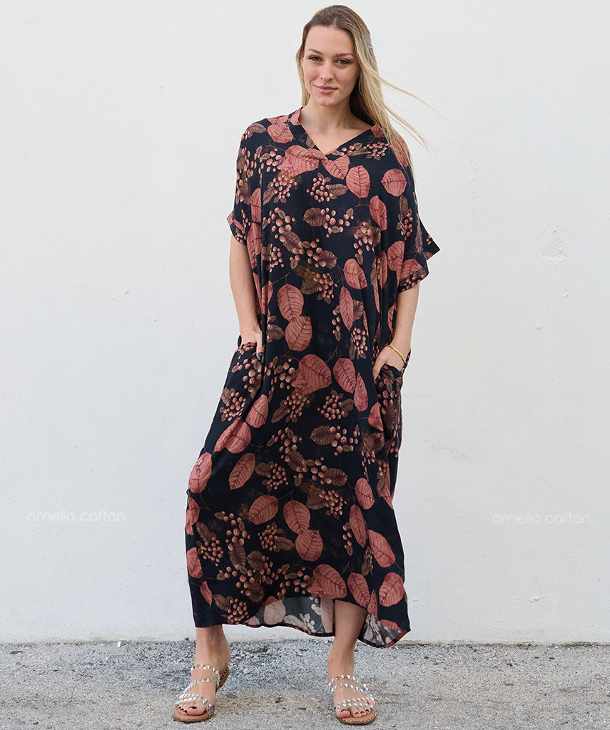 Kaftan Resort | Paros – Gata Raposa™