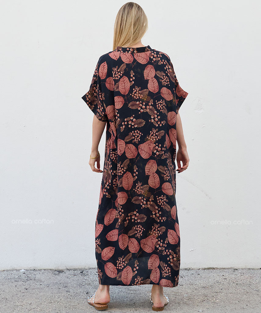 Kaftan Resort | Paros – Gata Raposa™
